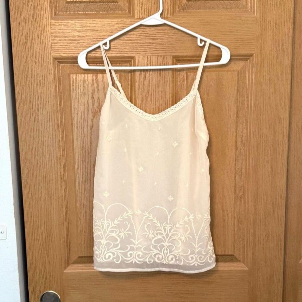 Old Navy Vintage White Cream Embroidered Sleeveless Top Lace Women's Size XS